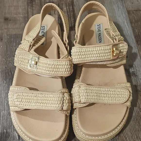Steve Madden Big Mona Platform Nude Sandals - Picture 2 of 5
